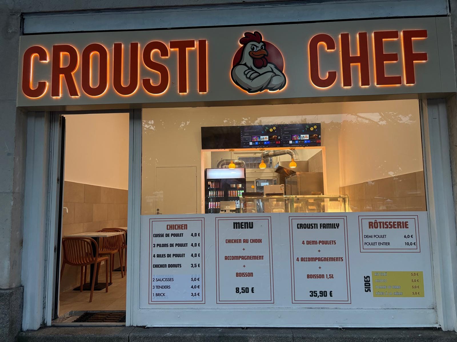 Devanture de Crousti Chef, rôtisserie halal au 41 quai Malakoff à Nantes